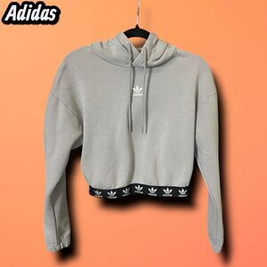 Adidas Originals Cropped Hoodie – Light Gray – Women’s Size M – Preowned EUC